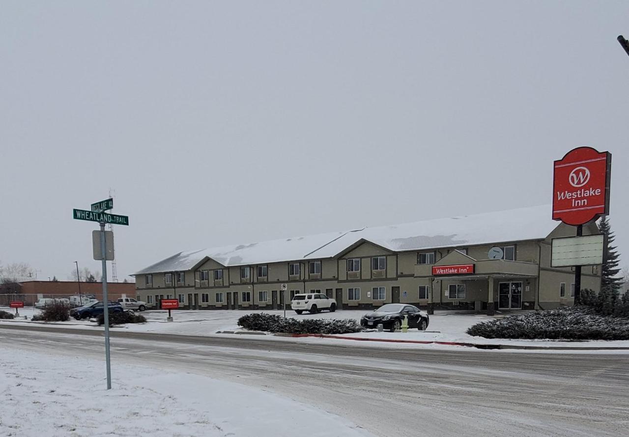 Westlake Inn Strathmore Luaran gambar